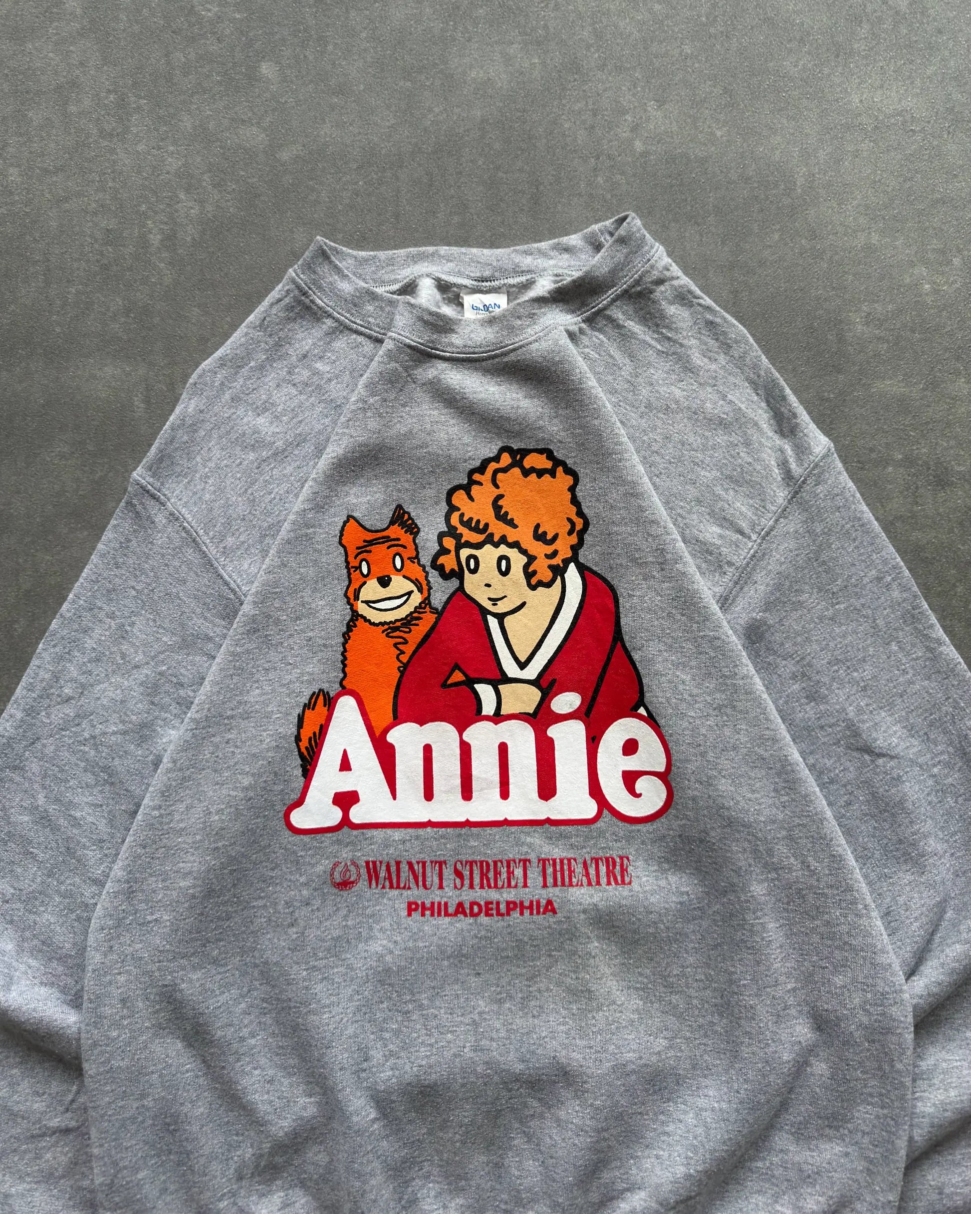 VINTAGE ANNIE CREWNECK