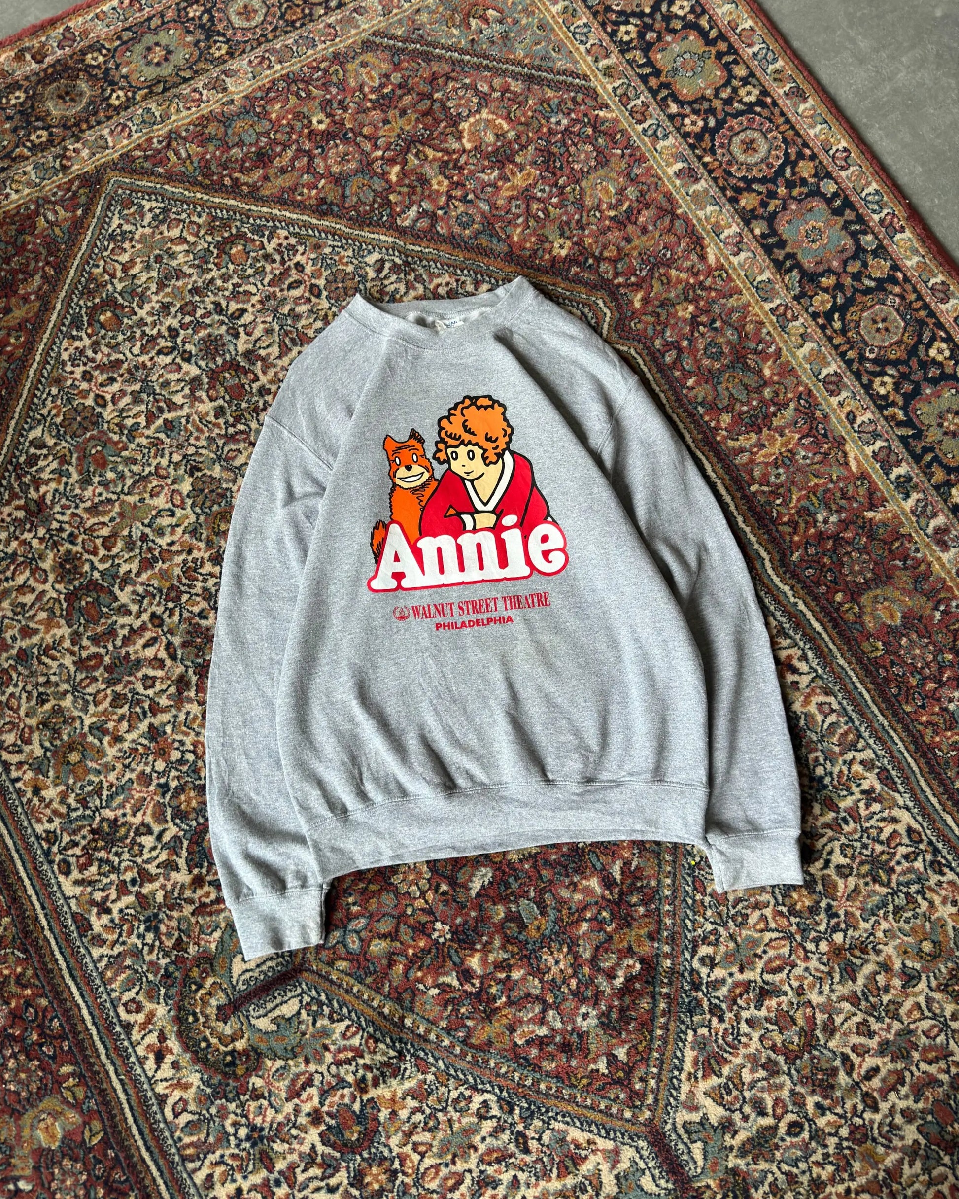 VINTAGE ANNIE CREWNECK