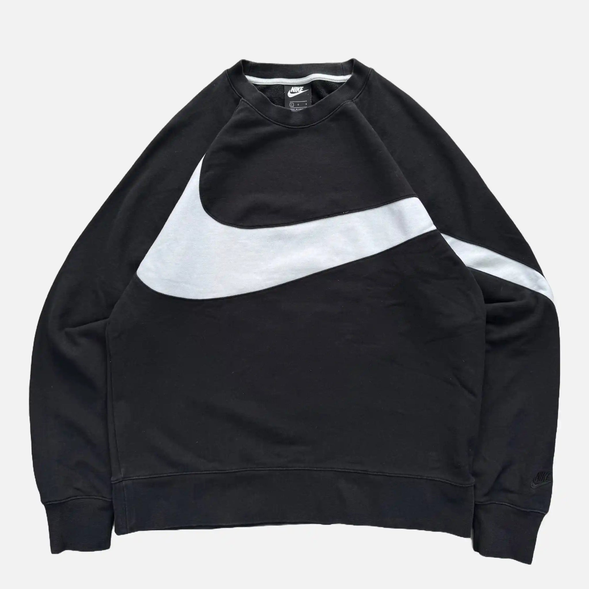 VINTAGE NIKE BIG SWOOSH CREWNECK