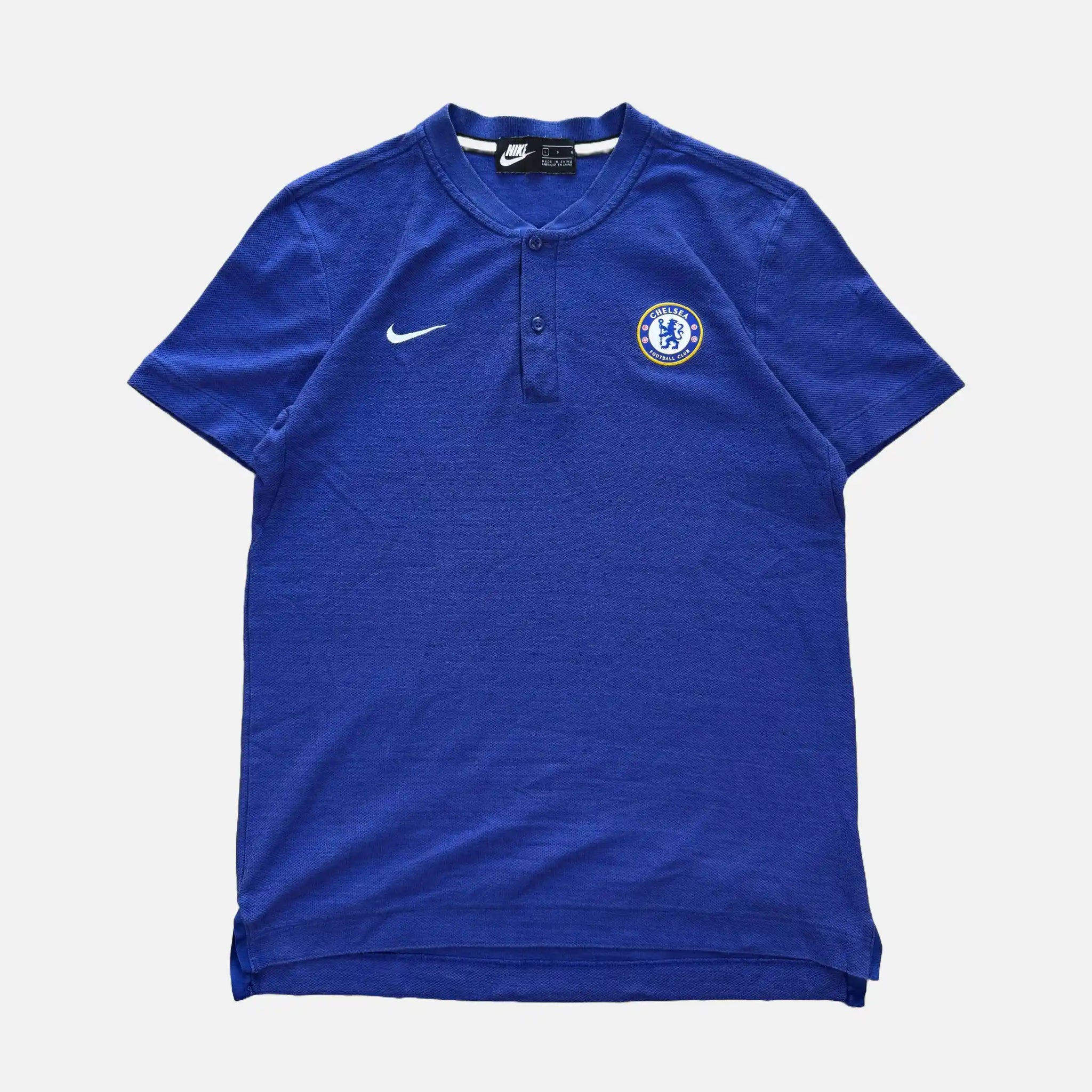 VINTAGE NIKE CHELSEA BUTTON UP TEE